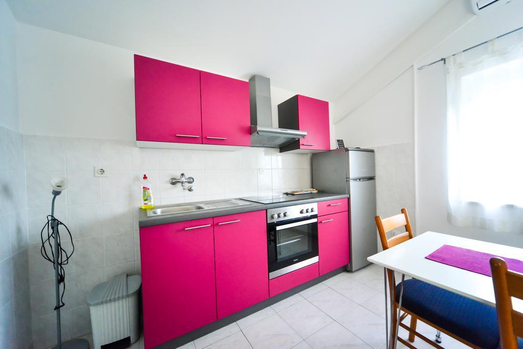 Apartments Valentina Петрчане Экстерьер фото